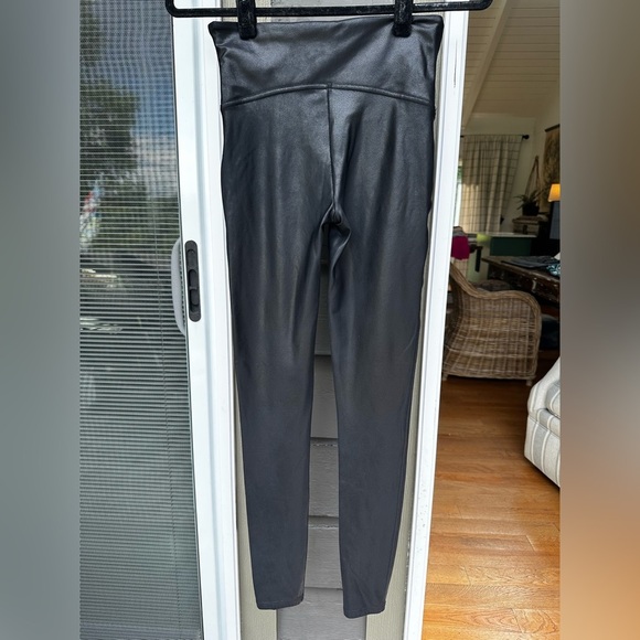Spanx Faux Leather Leggings Black Women's Medium - Picture 5 of 8